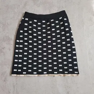 Bibiy 비비 리본 무늬 미니 스커트 블랙