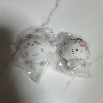 치이카와 산리오 플로키 마스코트 참 시나몬 키티