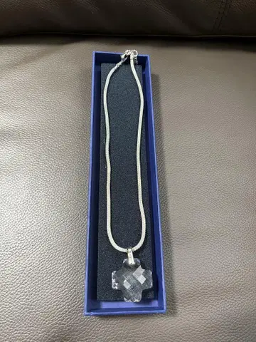 스와로브스키 크로스 목걸이