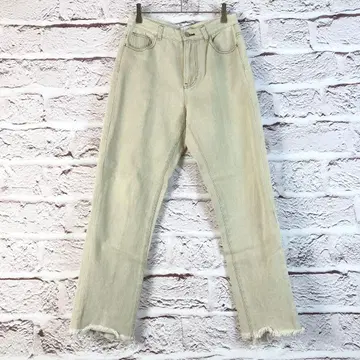 r132 KBF 프린지 밑단 슬릿 데님 팬츠