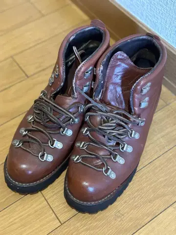 Danner 마운틴 라이트 브라운 가죽 등산화