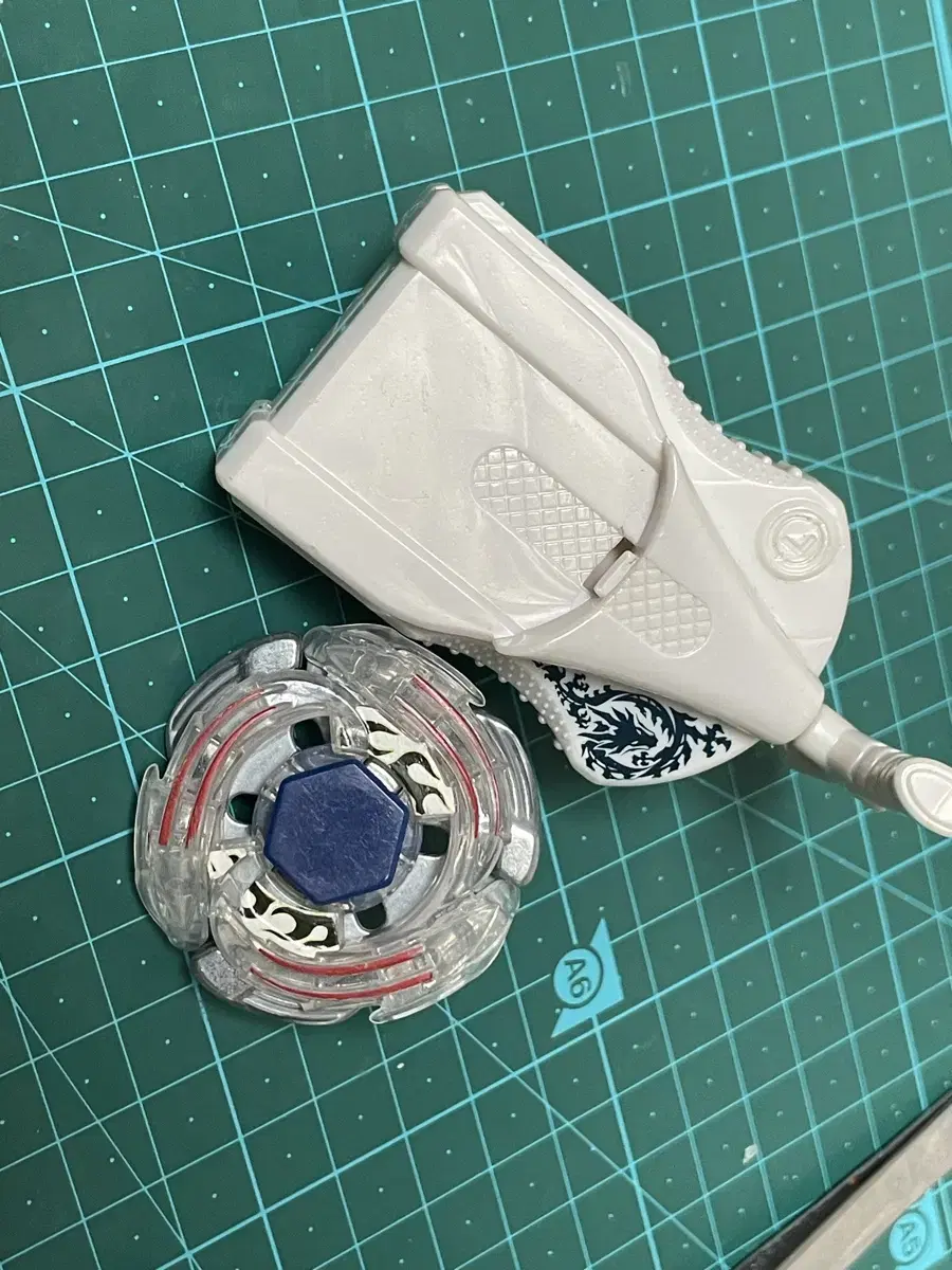 Metal Beyblade Lightning L Drago