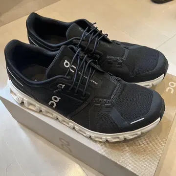 On Cloud 6 블랙 27.5cm 온 클라우드 6