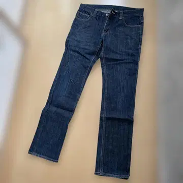 유니클로 타이트 스트레이트 데님 w33 84cm