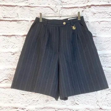 r135 MUNSING WEAR 다크 그레이 스트라이프 하프 팬츠
