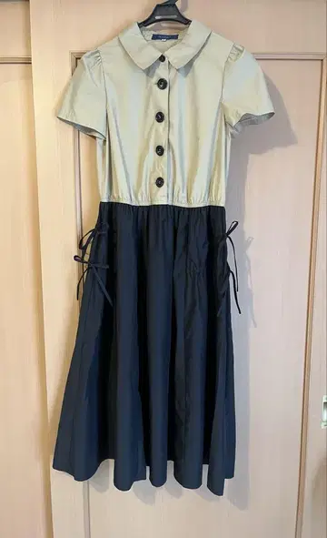 M'S GRACY 원피스 베이지 블랙 버튼 레트로