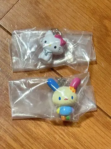 산리오 메지루시 액세서리 우사하나 차미 키티 가챠가챠