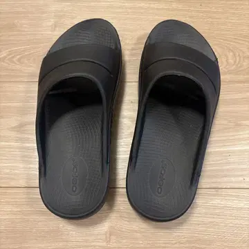 샌들 우포스 우아 OOFOS Ooahh