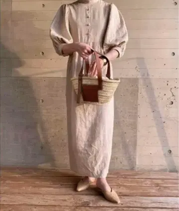 새상품급 오리지널 내추럴 퍼프 원피스 아카