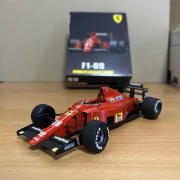 하세가와 1/24 페라리 F1-89 완성품