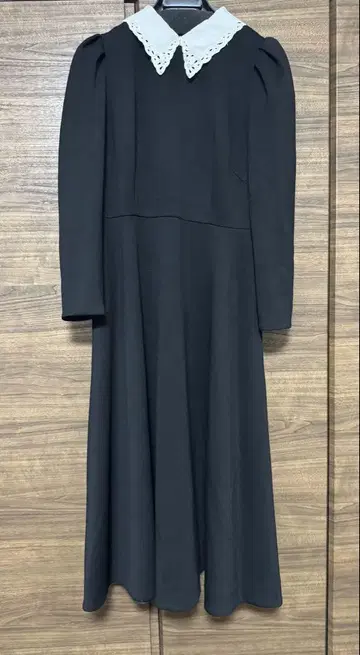 JUSGLITTY 자수 카라 레이디 원피스