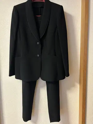 블랙 팬츠 수트 싱글 버튼