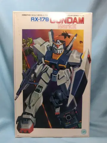 반다이 1/100 기동전사 Z 건담 RX-178 건담 마크 II 03