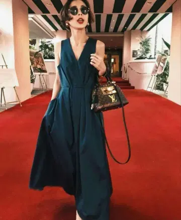 LADY TUCK FLARE DRESS 아메리빈티지