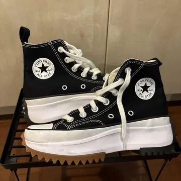 CONVERSE ALL STAR 블랙 통굽 스니커즈