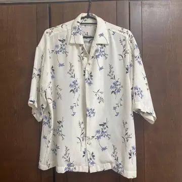tk.TAKEO KIKUCHI 다케오 키쿠치 꽃무늬 셔츠 7부 소매