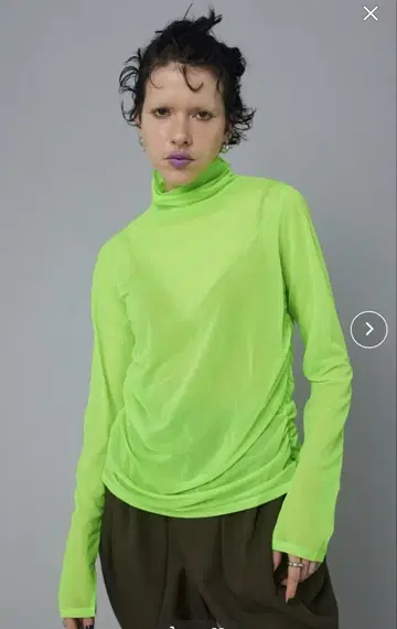 HeRIN.CYE 헤린 도트 시어 긴팔 상의