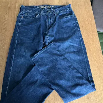 AMERICAN EAGLE OUTFITTERS 다크 블루 데님