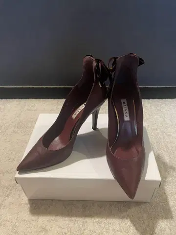 다이애나 펌프스 24.5cm