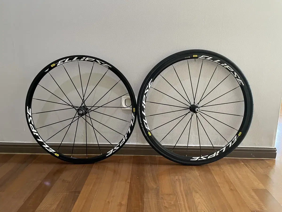 Mavic Ellips Fixed Gear Wheelset