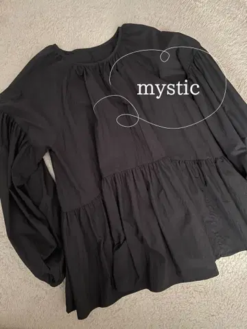 mystic 개더 슬리브 튜닉 블라우스