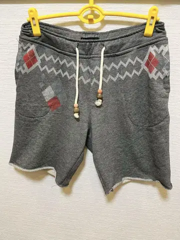 DSQUARED2 그레이 아가일 숏 팬츠 L 사이즈 used