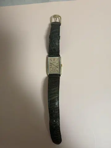 티쏘 A282 쿼츠 손목시계