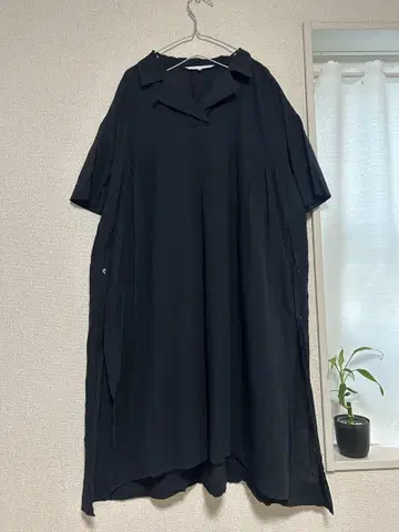 LILASIC 블랙 셔츠 원피스 반팔 사이드 슬릿