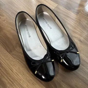 크롤 발리에 레인 펌프스 24.5cm