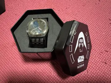 NIXON 닉슨 스타 워즈 콜라보 시계