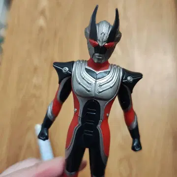 울트라맨 레이몬 버닝 피규어 약 17cm