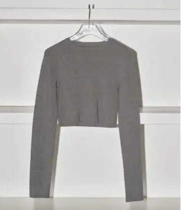 투데이풀 Cropped Smooth Knit 그레이
