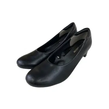 블랙 펌프스 발가락이 올라간 25.5cm 6E cc833