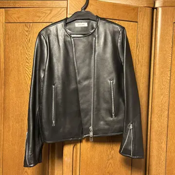 DIRECTOIRE 블랙 가죽 싱글 라이더 자켓