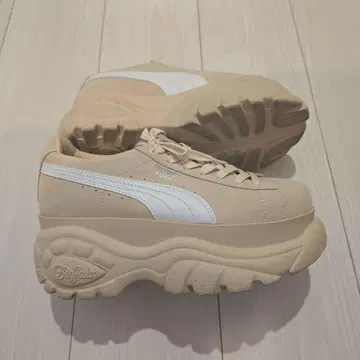 25 PUMA Buffalo Platform 베이지 통굽 스니커즈