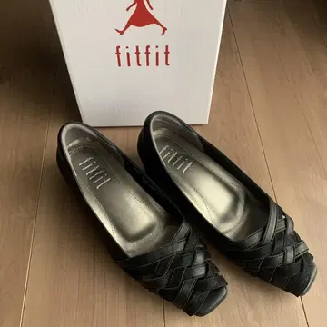 가격 인하! fitfit 크로스 가죽 오픈토 (라메 블랙) 24cm