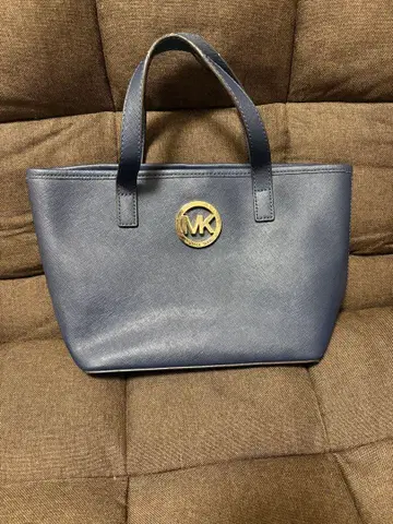 Michael Kors 네이비 핸드백