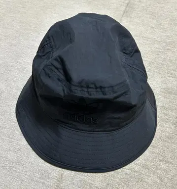 새상품 택 포함 아디다스 버킷 햇 adidas HAT 블랙 L