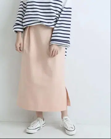 이에나 미사용 라이트 트위드 턱 스커트