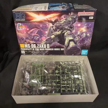 반다이 남코판 HGUC 1/144 자쿠 II 8+표기 241