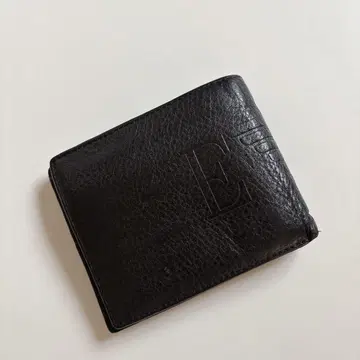 아르마니 ARMANI 블랙 가죽 접이식 지갑 엠보싱