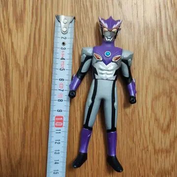 울트라맨 롯소 윈드 피규어 보라색과 그레이 약 15cm