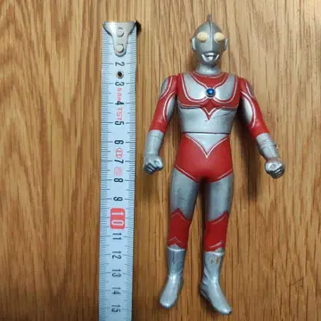 돌아온 울트라맨 피규어 빨간색과 은색 약 15cm