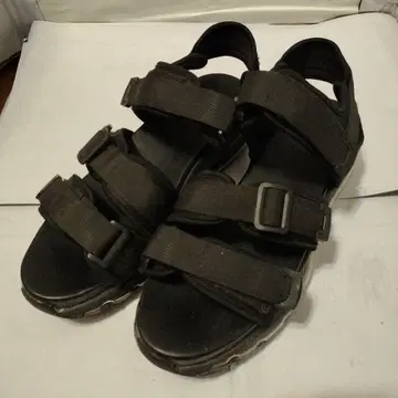 블랙 스포츠 샌들 조정 가능