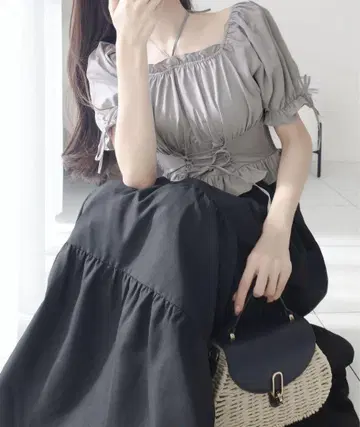 새상품급 mily bilet 멀티 WAY 도킹 티어드 원피스 그레이