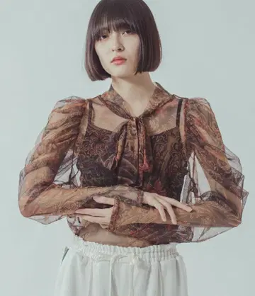 &ellecy 앤드 엘르 블라우스