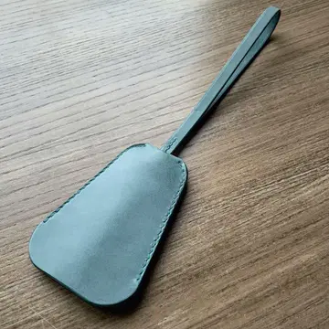 벨형 가죽 키 케이스 (Agave)