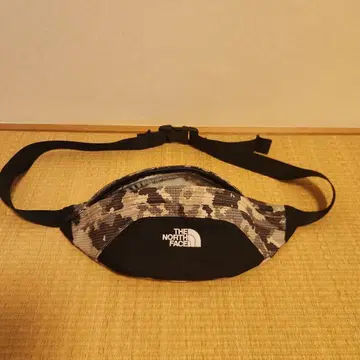 THE NORTH FACE 카모플라주 힙색