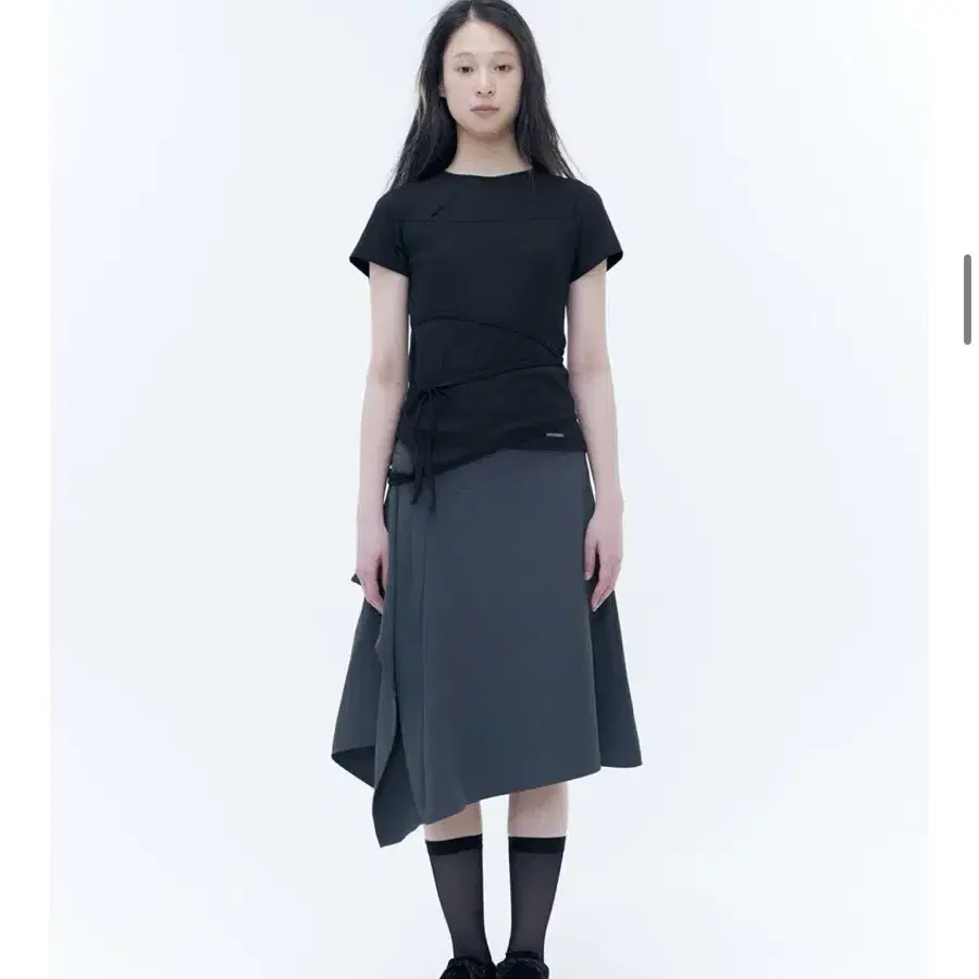 Miseki Seoul Unbalanced Layered Skirt on Bunjang Global Site.