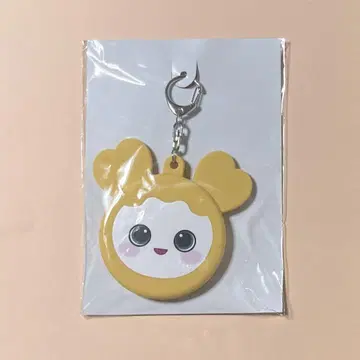 TWICE 지효 러블리 캔 배치 케이스 키링 ready to be